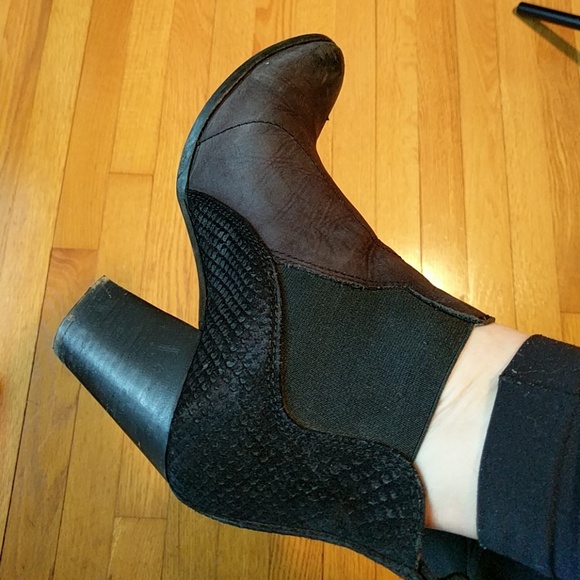 Favorite Black Boots Seychelles - Picture 2 of 8